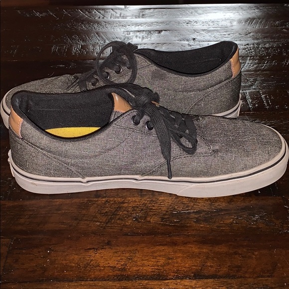 Vans - Picture 3 of 5